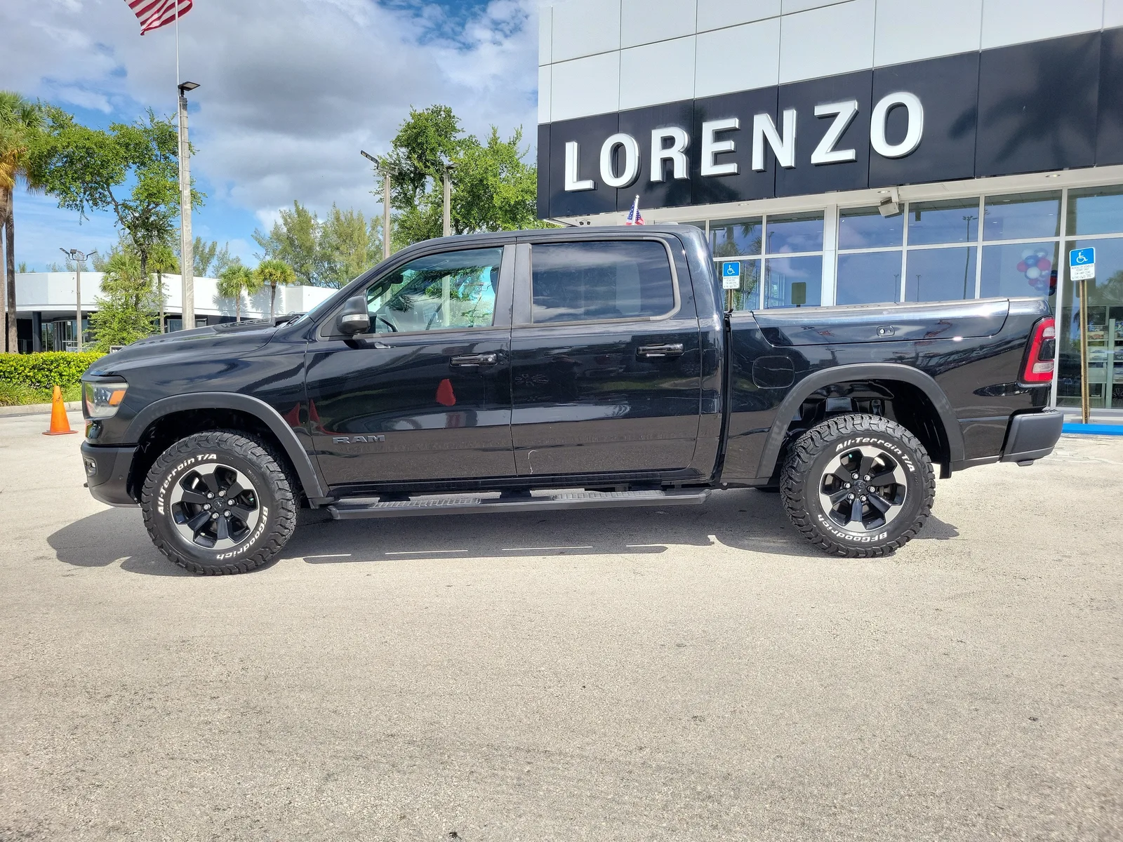 2019 RAM 1500 Rebel photo 8