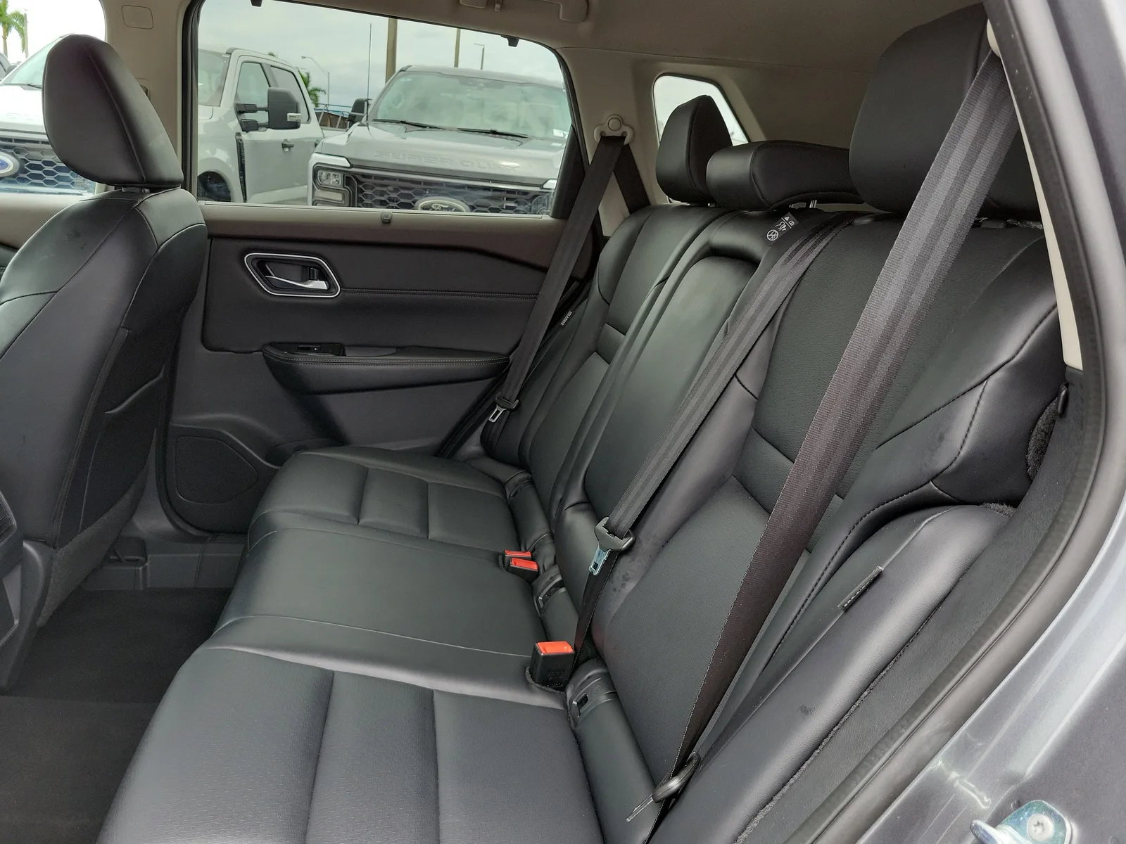 2021 Nissan Rogue SV photo 13
