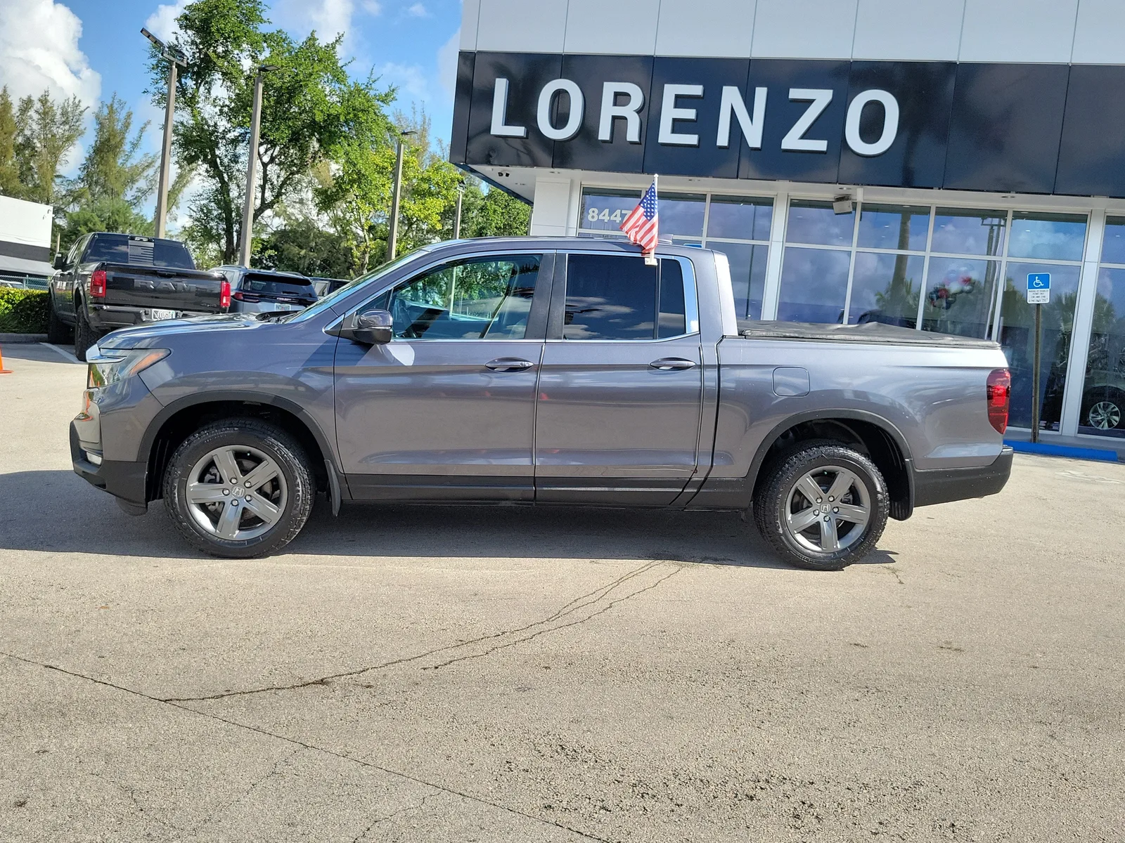2023 Honda Ridgeline RTL photo 8