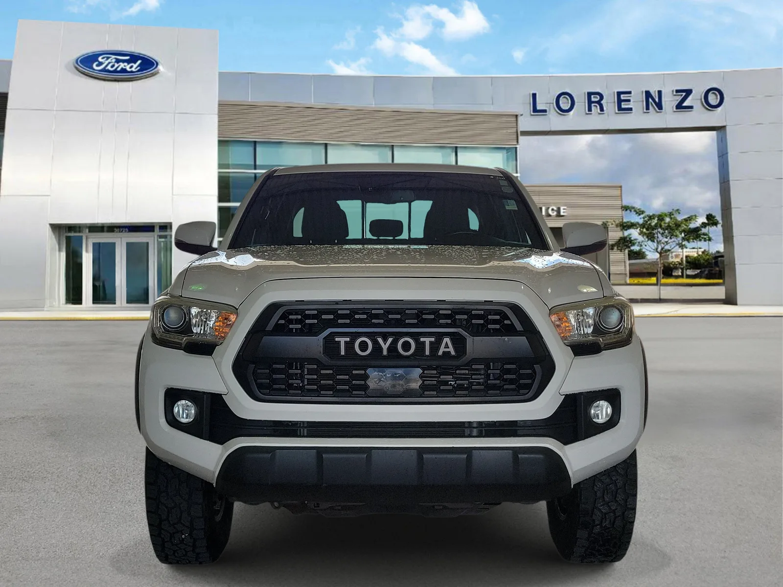 2019 Toyota Tacoma 4WD TRD Off Road photo 2