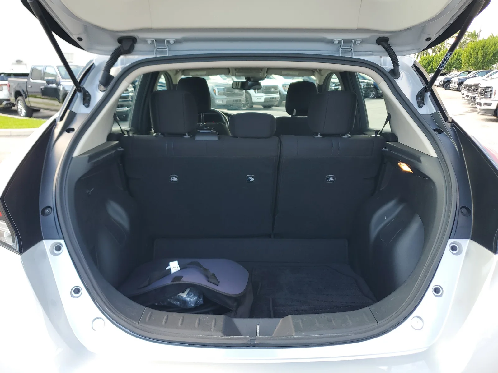 2024 Nissan LEAF SV PLUS photo 15