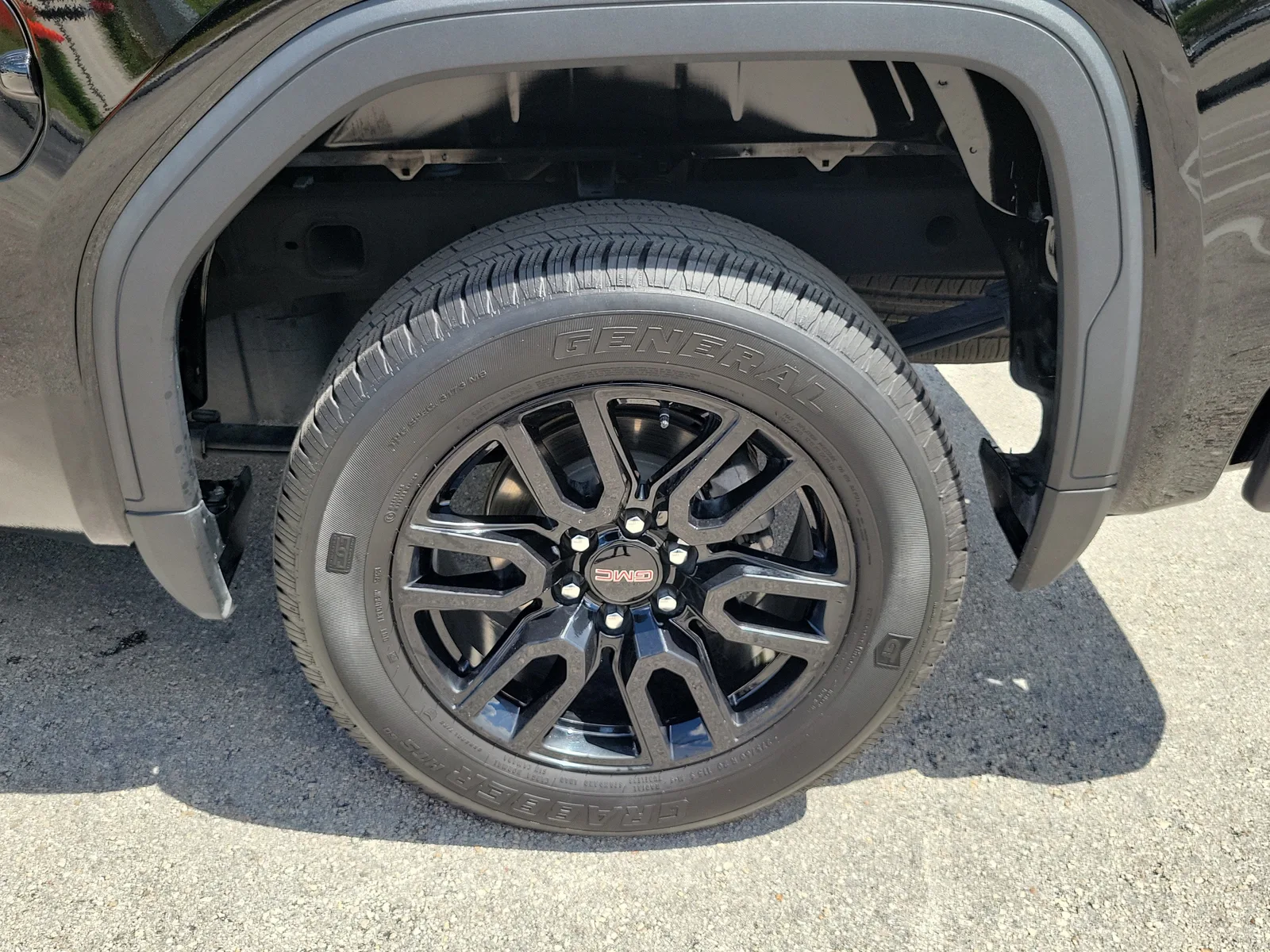 2024 GMC Sierra 1500 Elevation photo 25