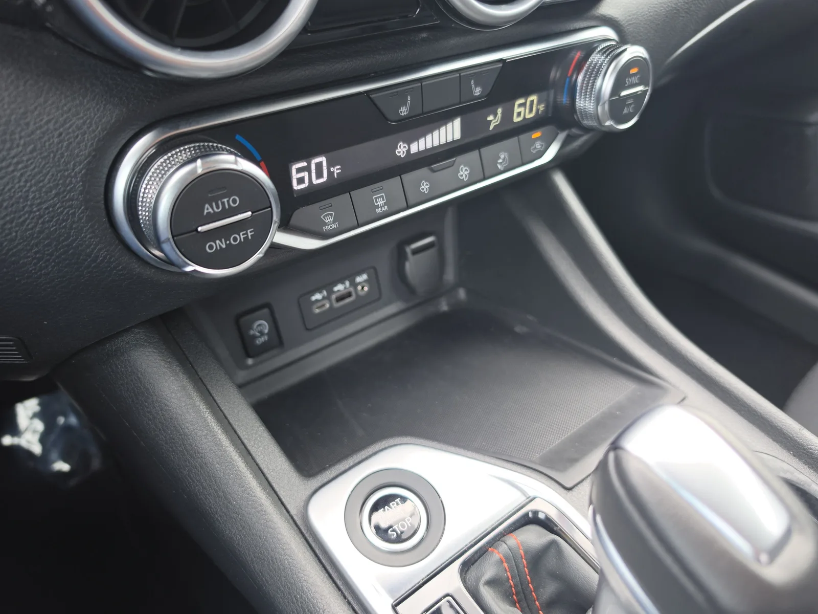 2025 Nissan Sentra SR photo 20