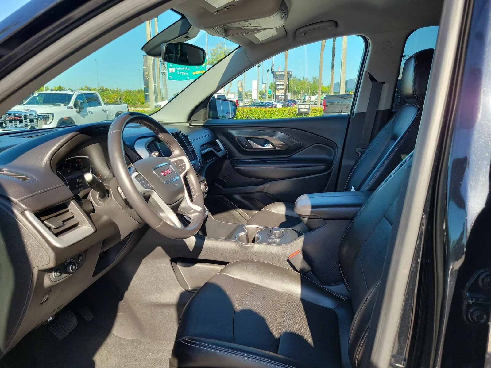 2022 GMC Terrain SLT photo 11