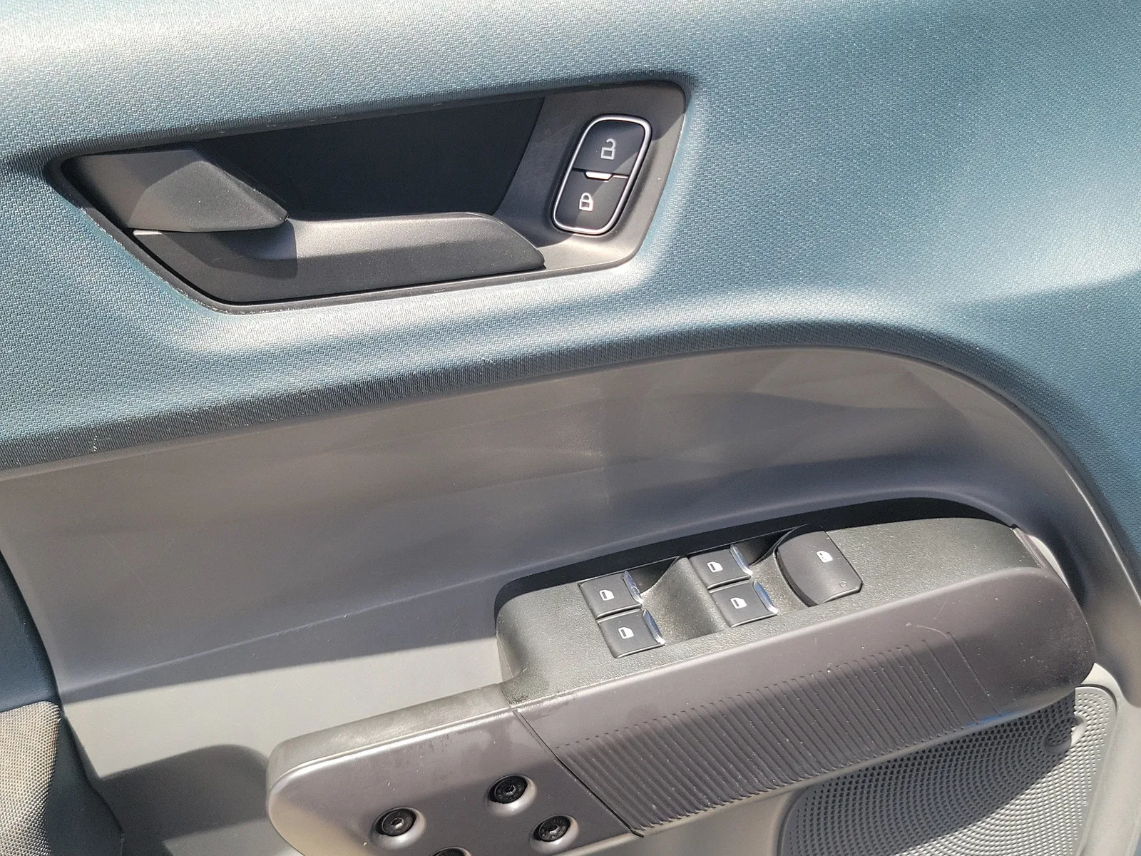 2023 Ford Maverick XL photo 24