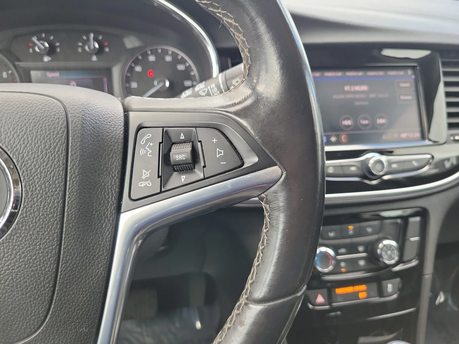 2022 Buick Encore Preferred photo 20