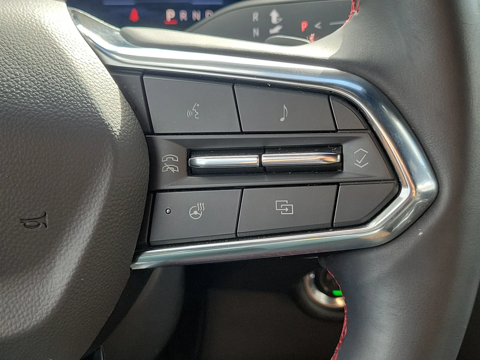 2025 Chevrolet Suburban RST Diesel photo 25