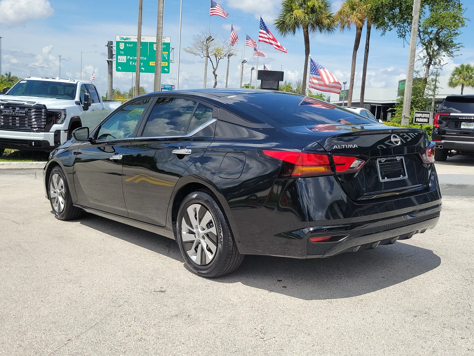2024 Nissan Altima 2.5 S photo 7