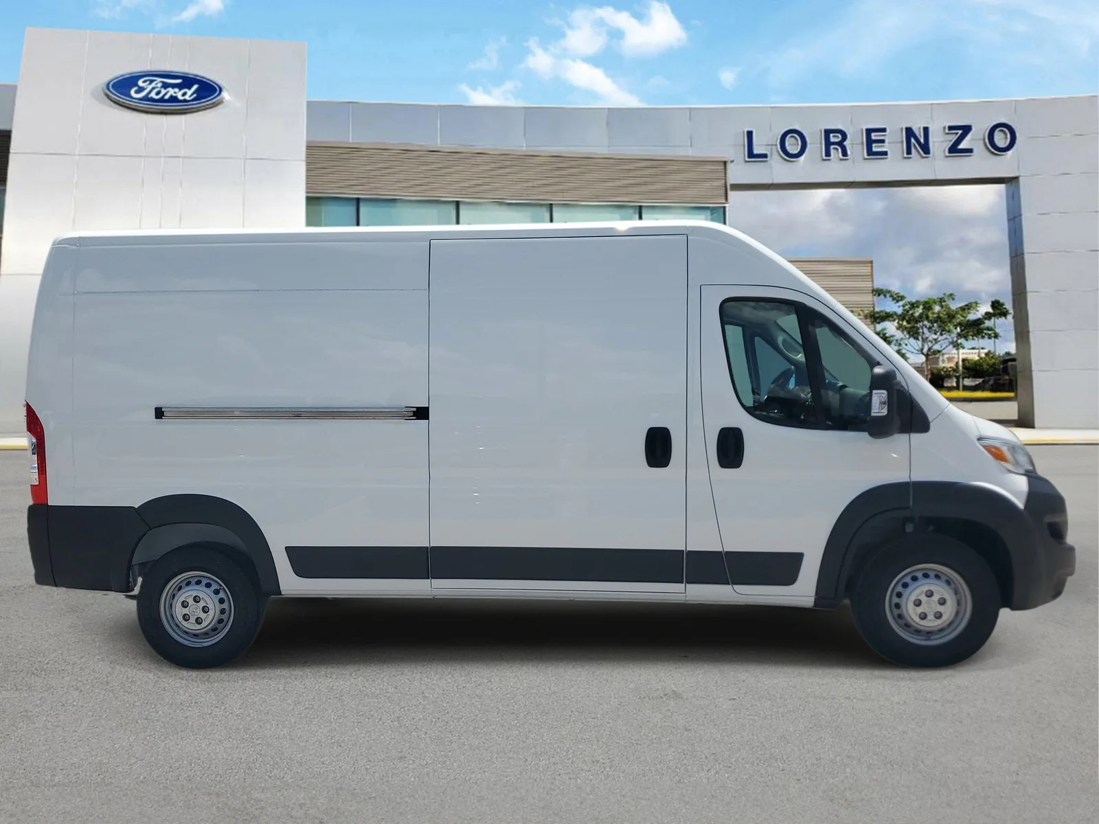 2025 RAM ProMaster Cargo Van Tradesman photo 4
