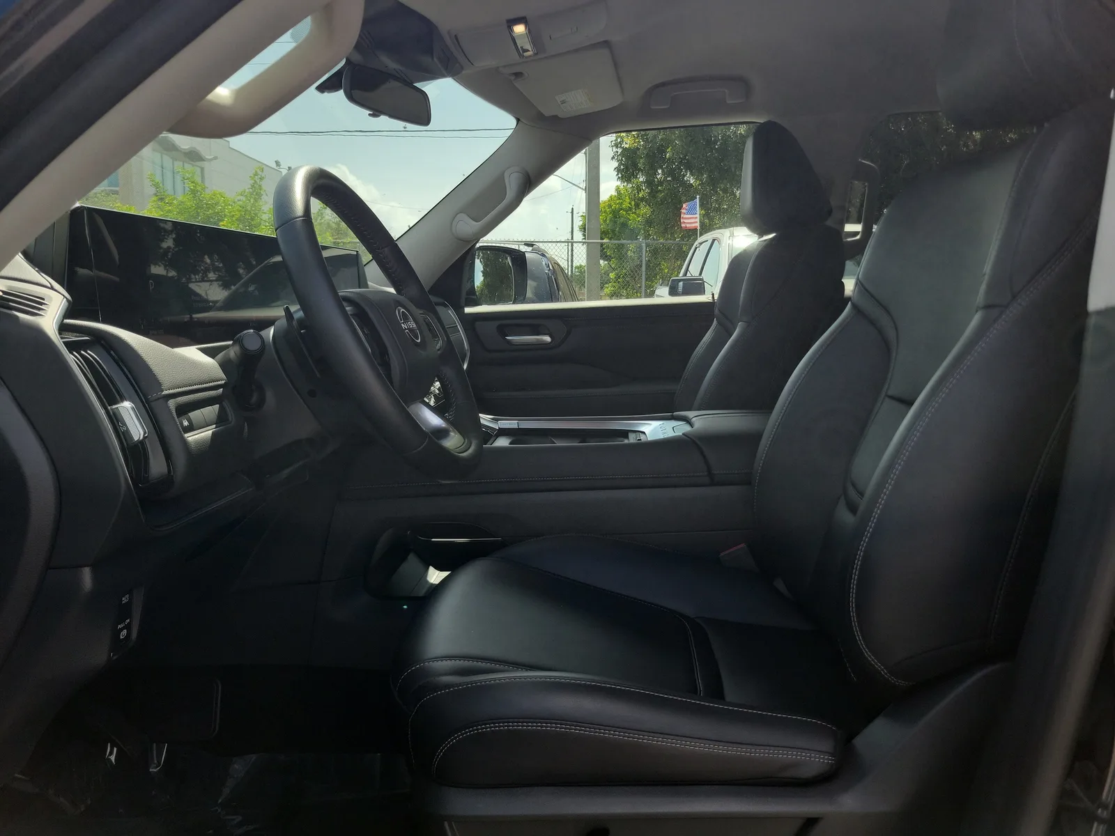 2026 Nissan Armada SV photo 11