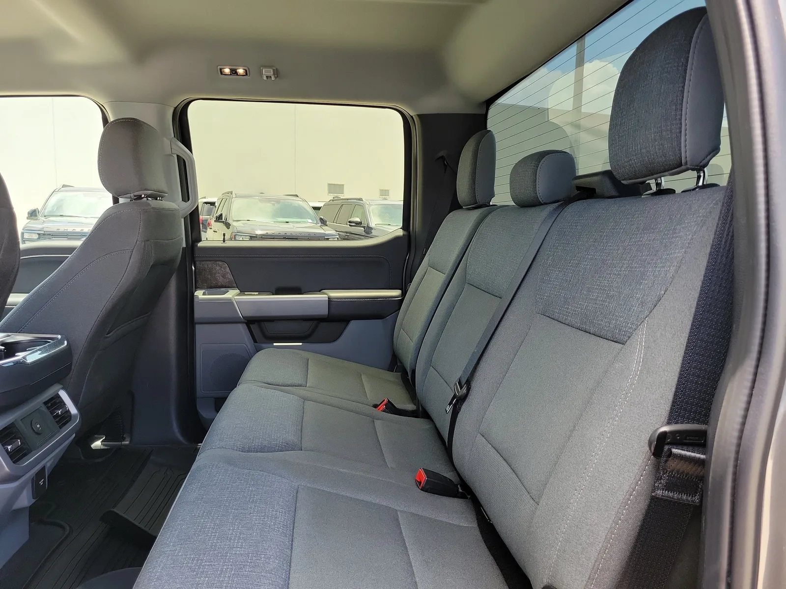 2025 Ford F-150 Lightning XLT 4WD photo 19