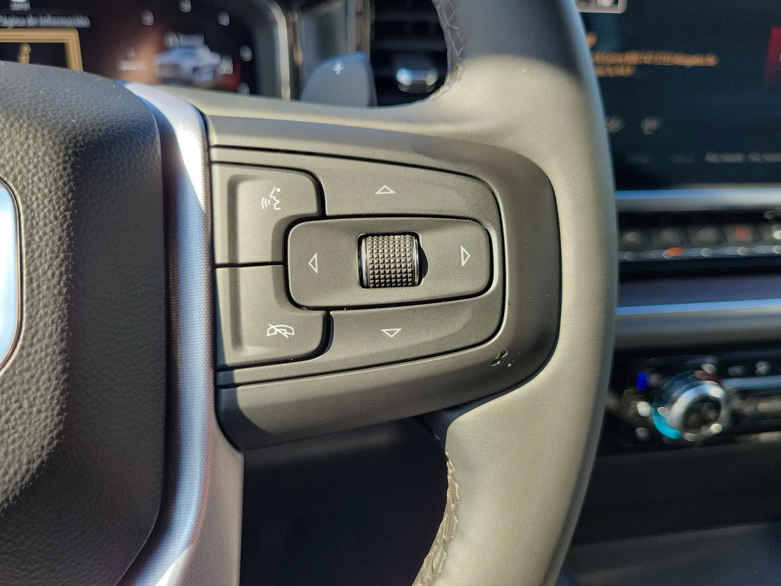 2023 GMC Sierra 1500 SLT photo 19
