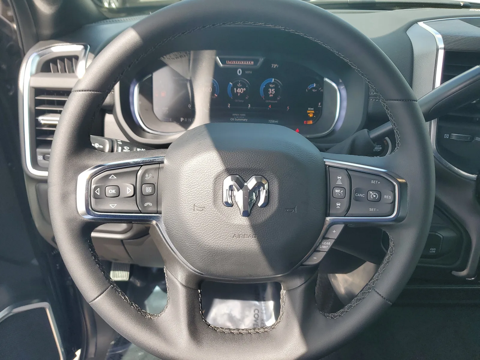 2026 RAM 2500 Laramie 4WD Diesel photo 20