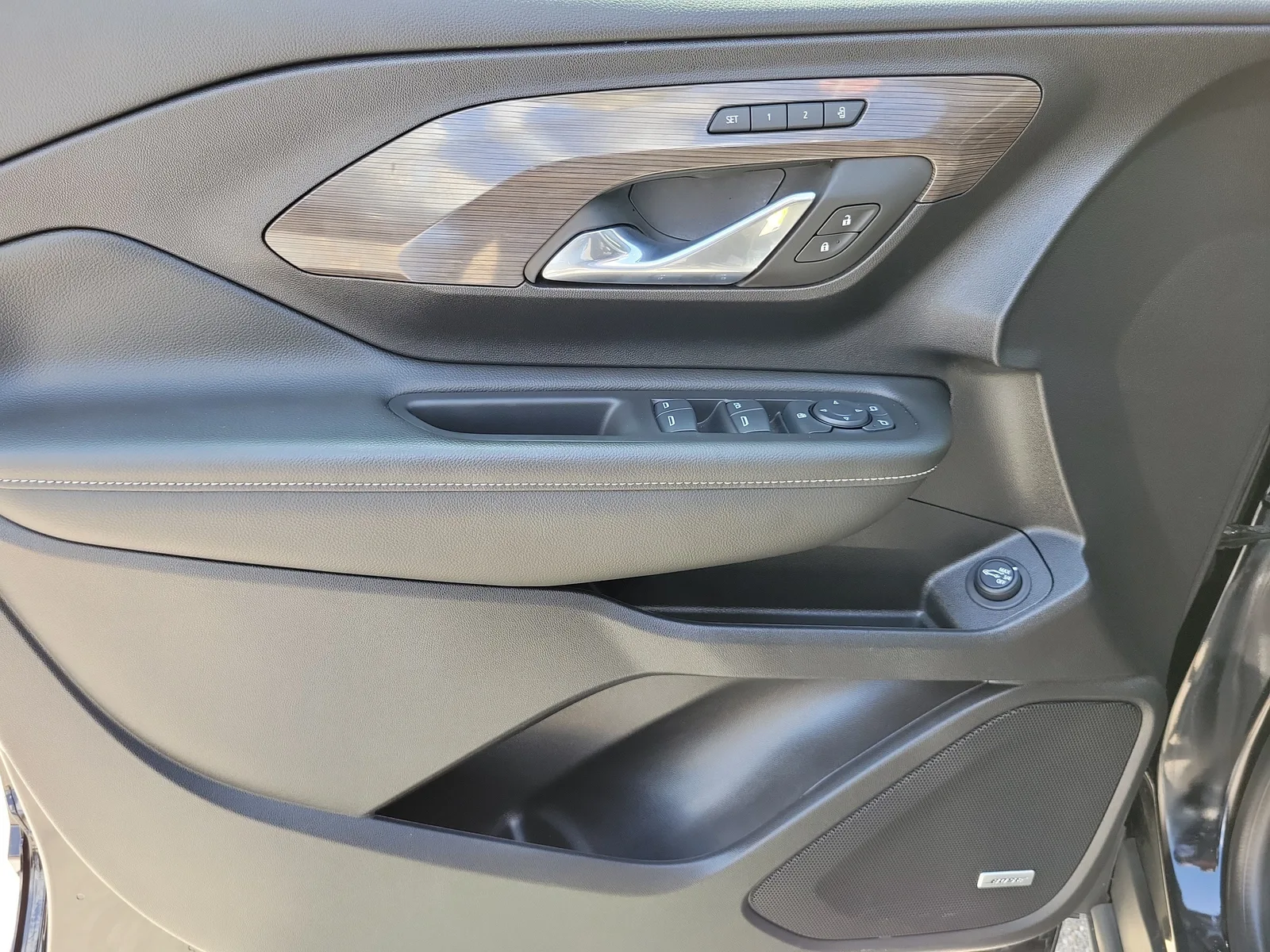 2024 GMC Terrain Denali 4WD photo 27