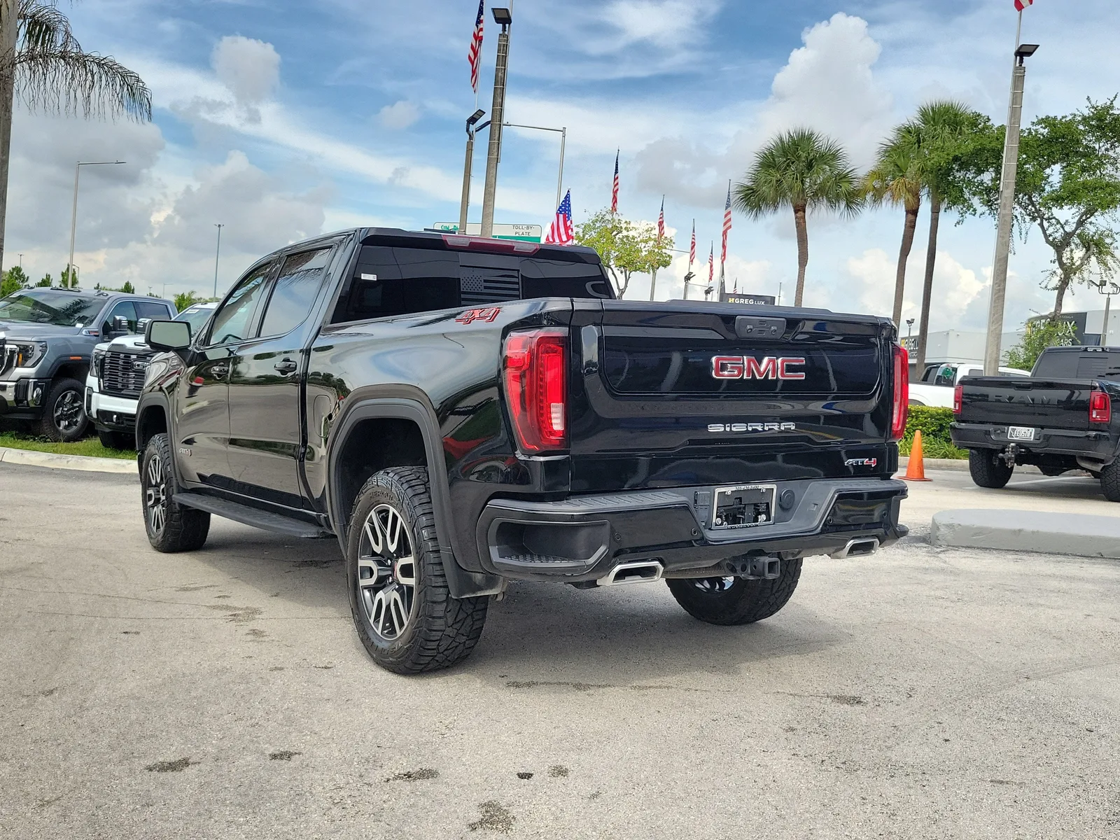 2024 GMC Sierra 1500 AT4 photo 7
