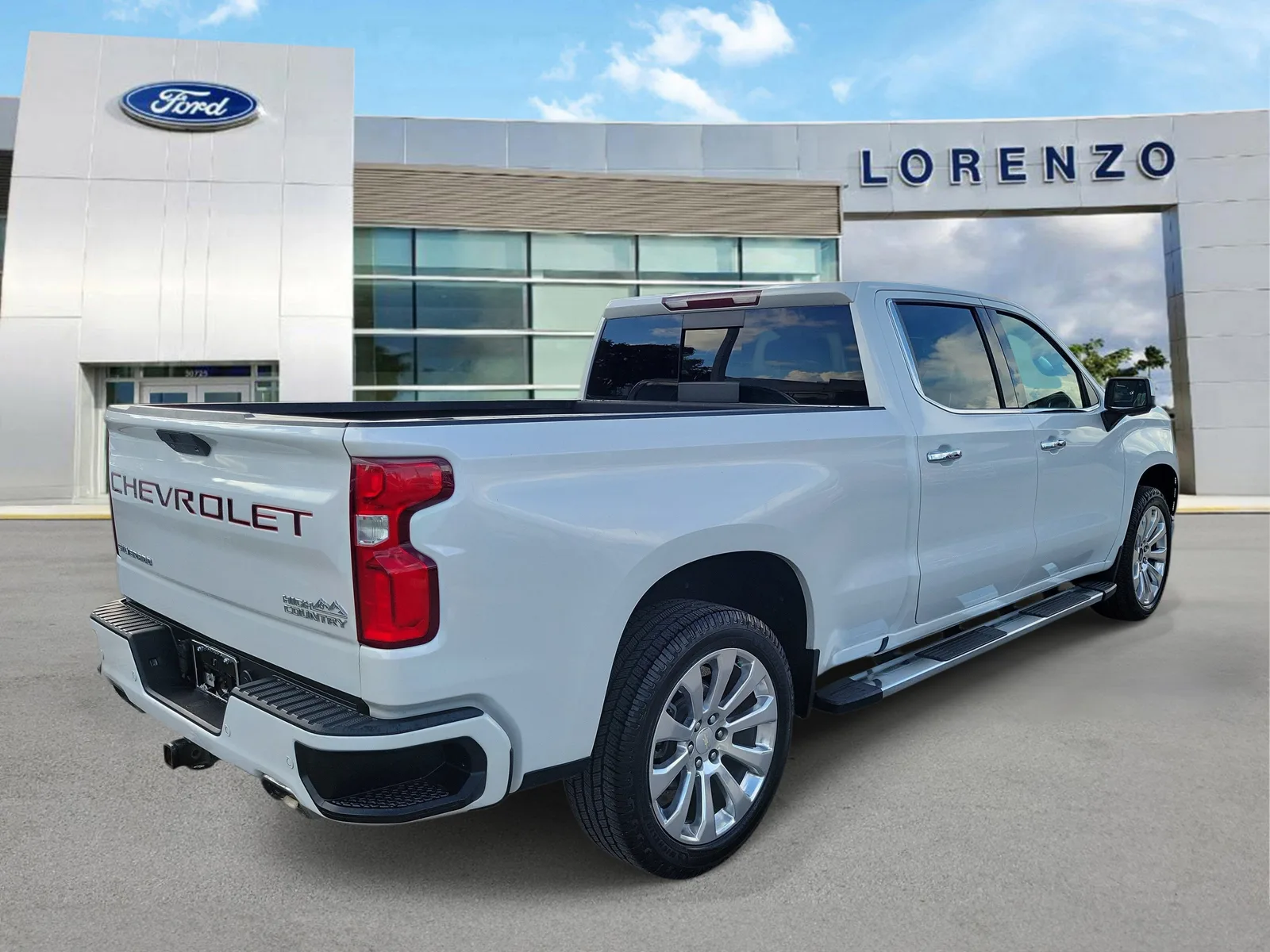 2022 Chevrolet Silverado 1500 LTD High Country photo 5