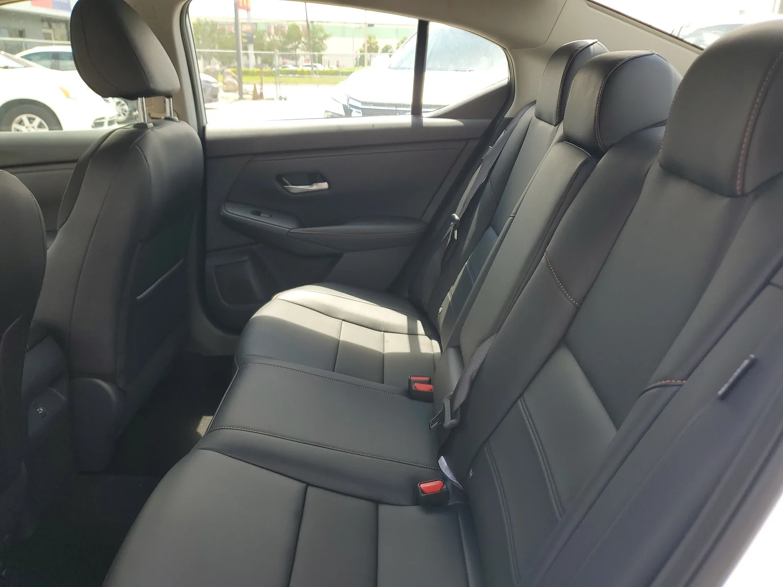 2025 Nissan Sentra SR photo 9