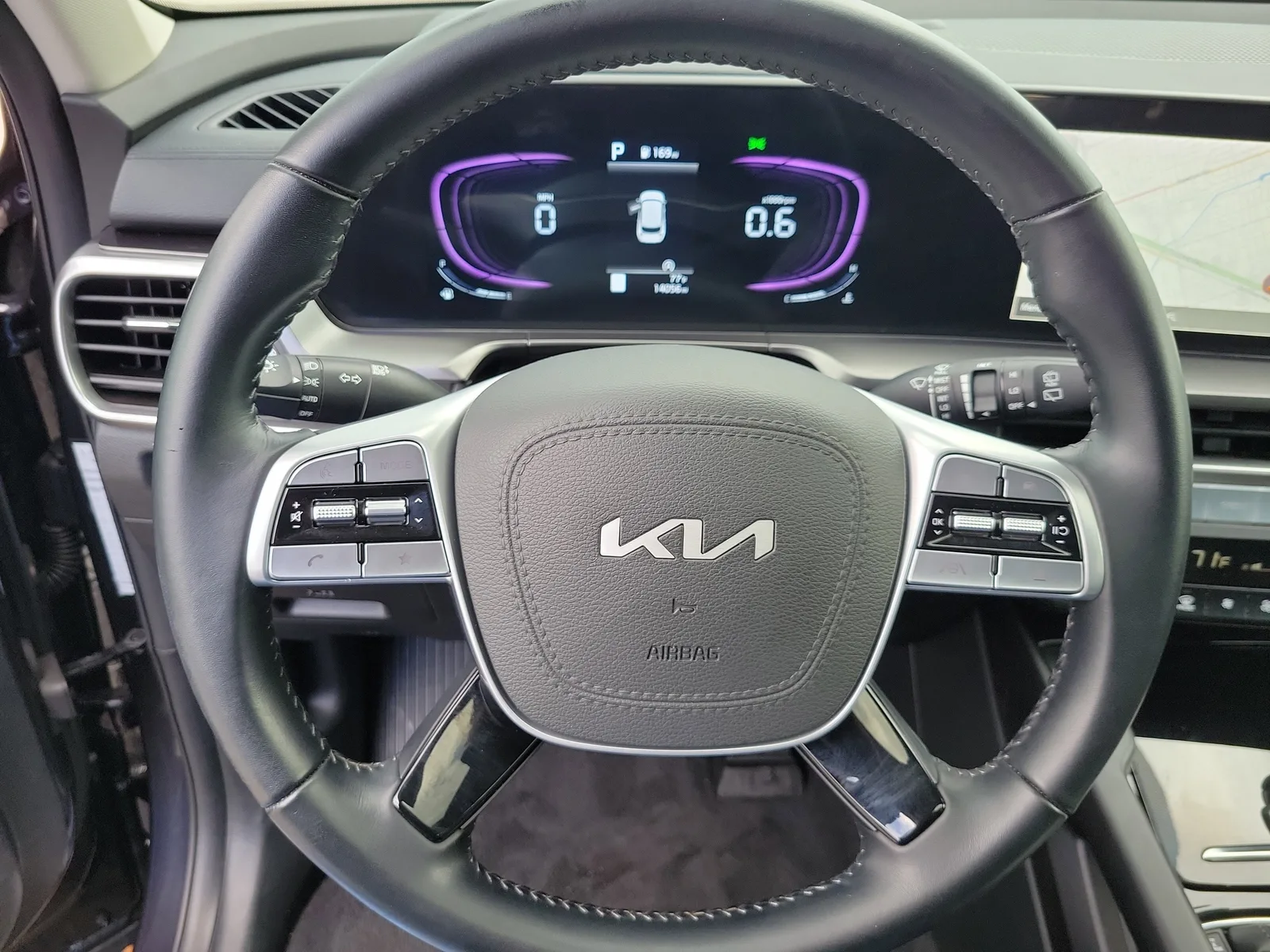 2025 Kia Telluride S photo 28