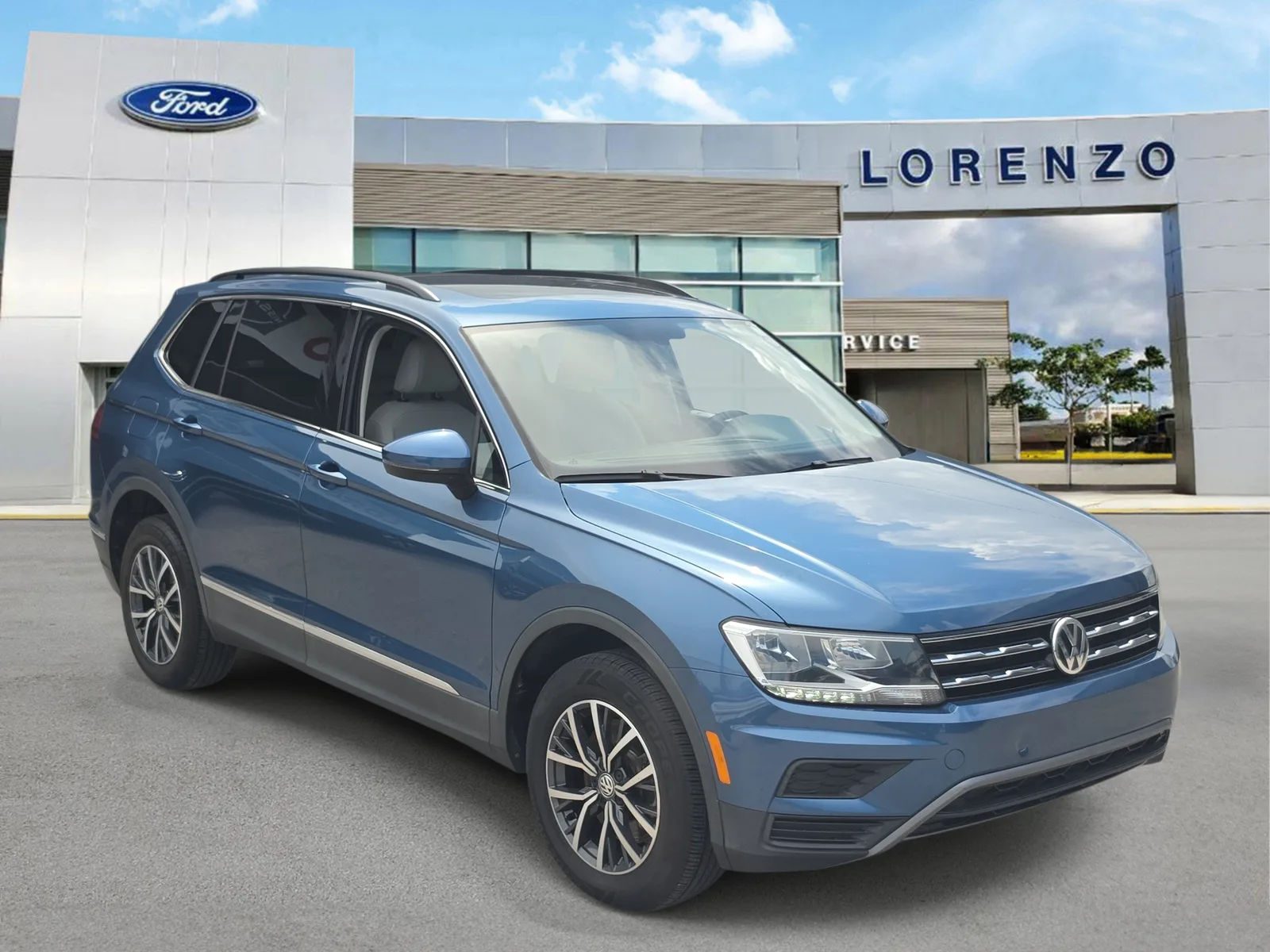 2020 Volkswagen Tiguan SE photo 3