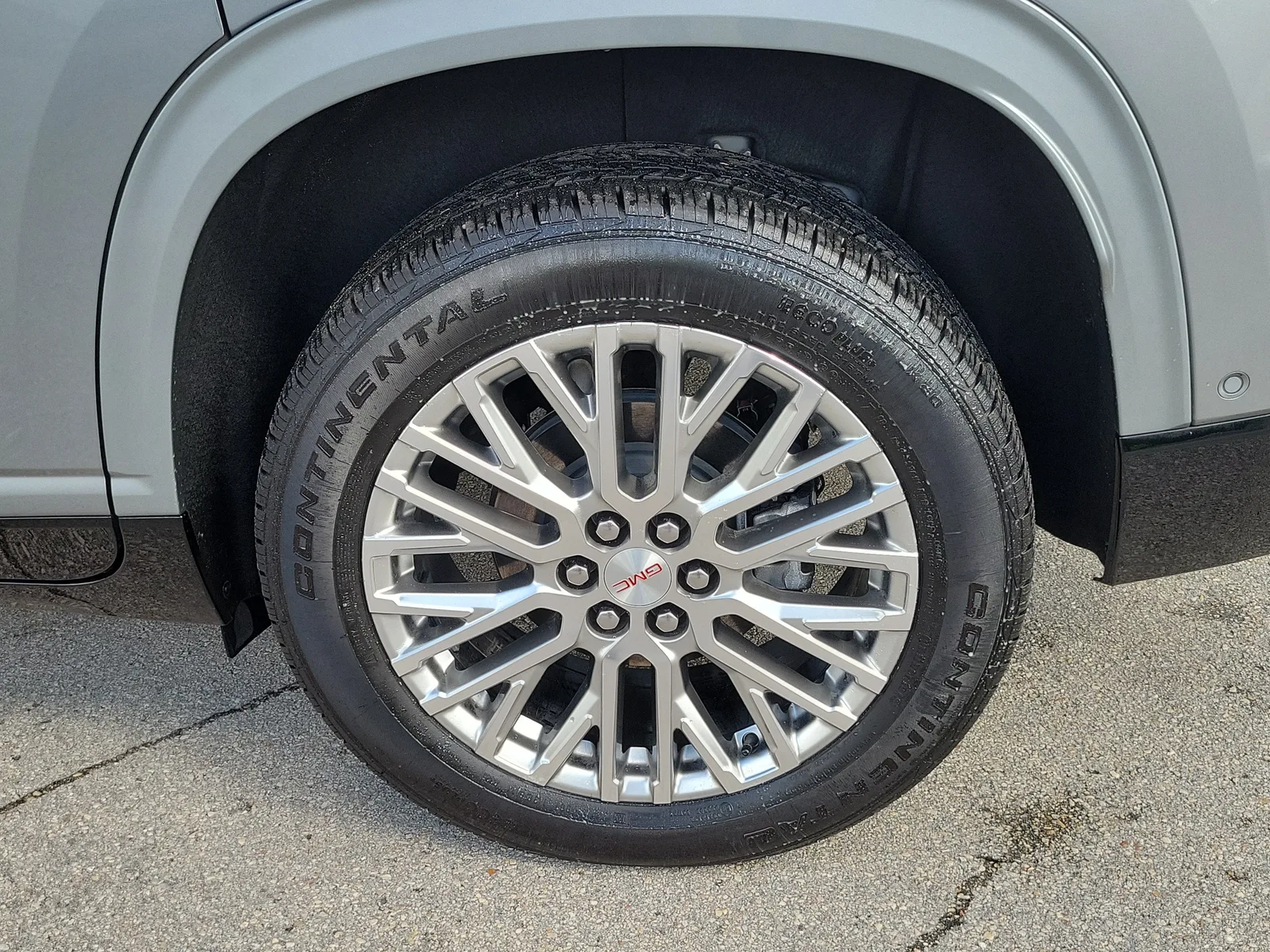 2025 GMC Acadia Denali photo 27