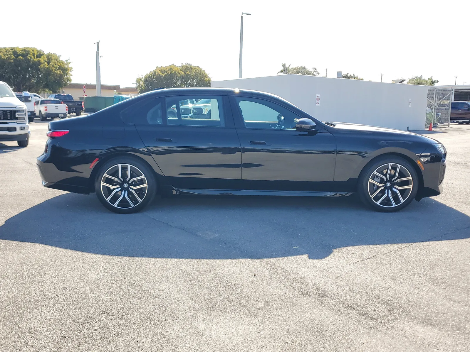 2024 BMW 7 Series 740i photo 4
