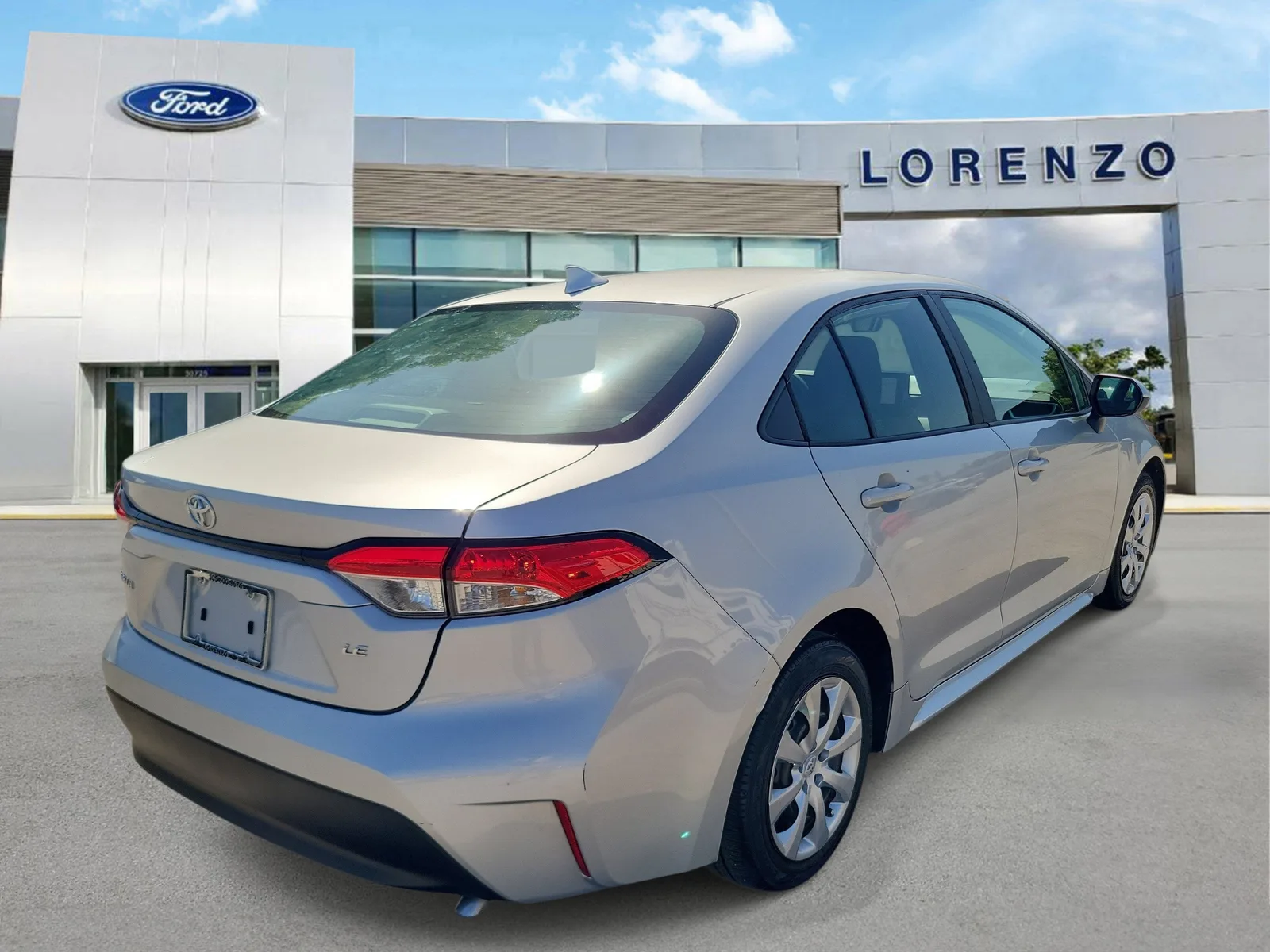 2024 Toyota Corolla LE photo 5