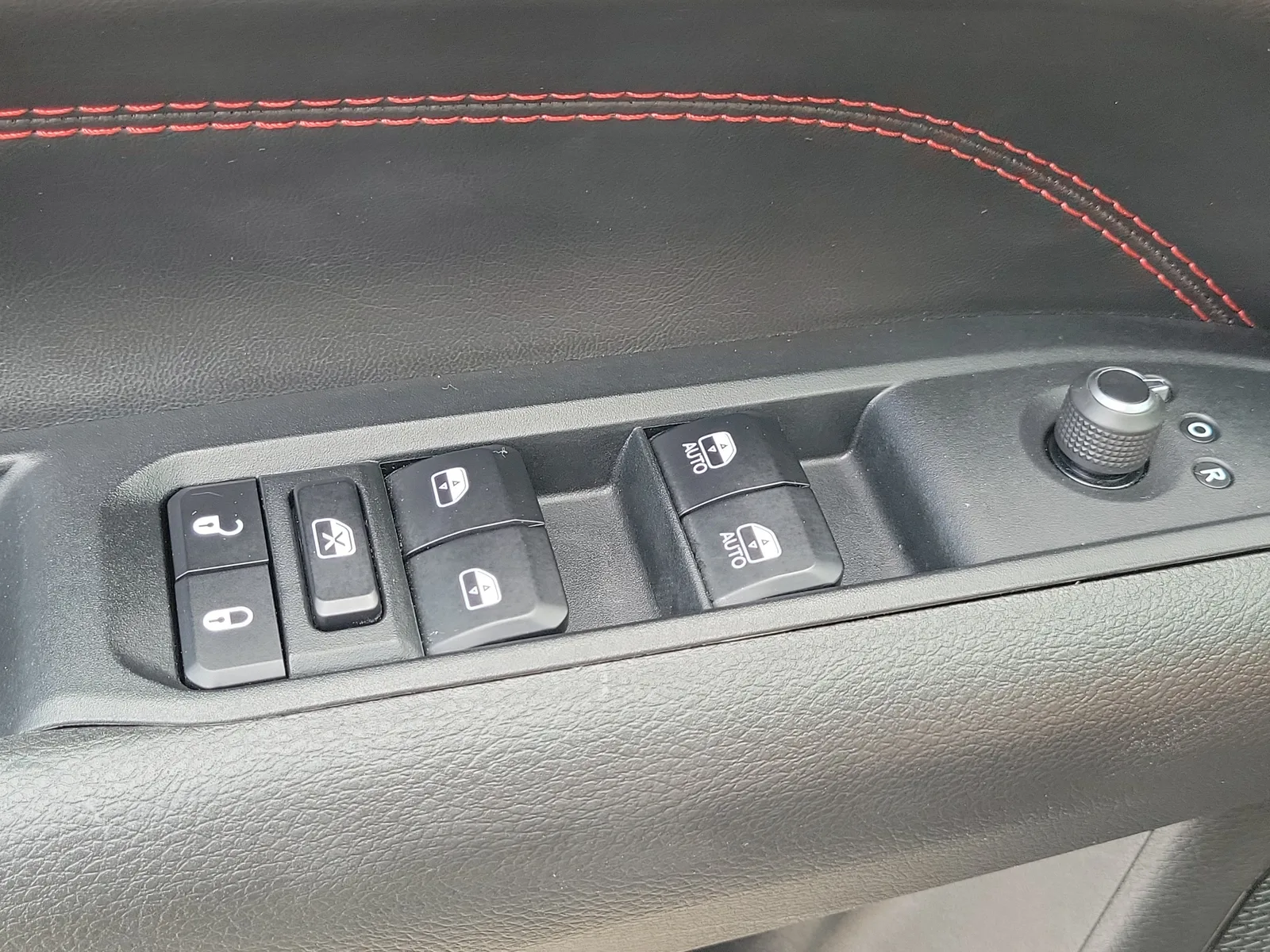 2023 Jeep Compass Trailhawk photo 28