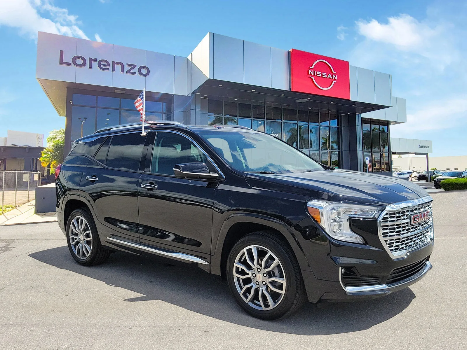 2024 GMC Terrain Denali 4WD photo 3
