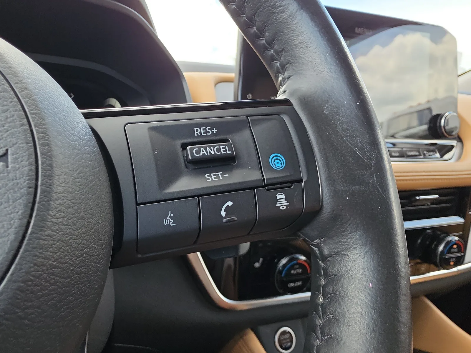 2021 Nissan Rogue Platinum 4WD photo 18