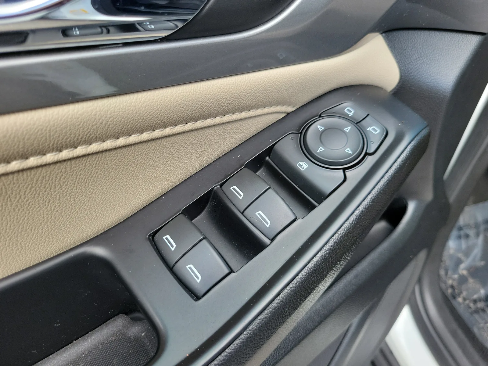 2023 Chevrolet Traverse LS photo 22