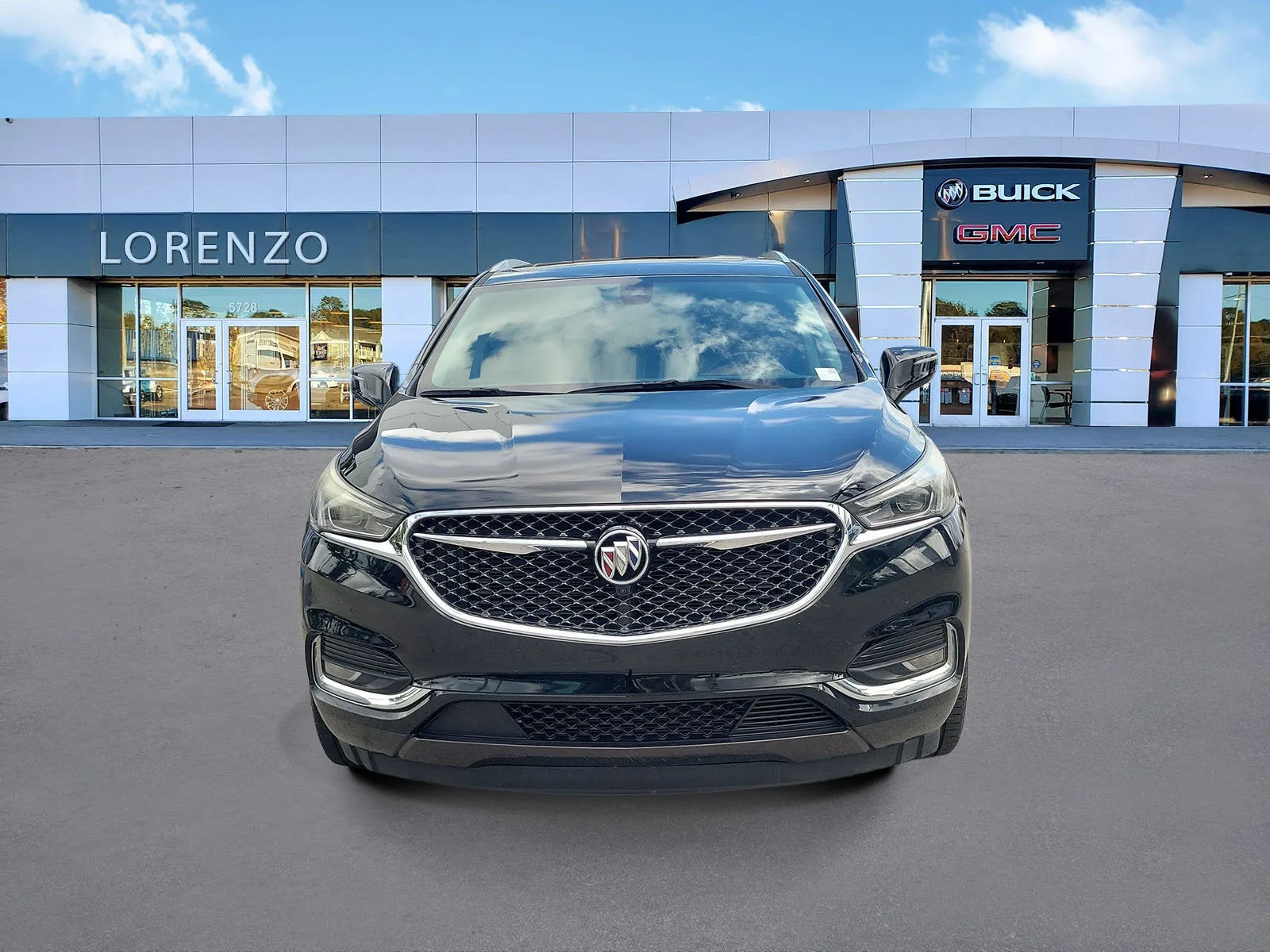 2018 Buick Enclave Avenir photo 2