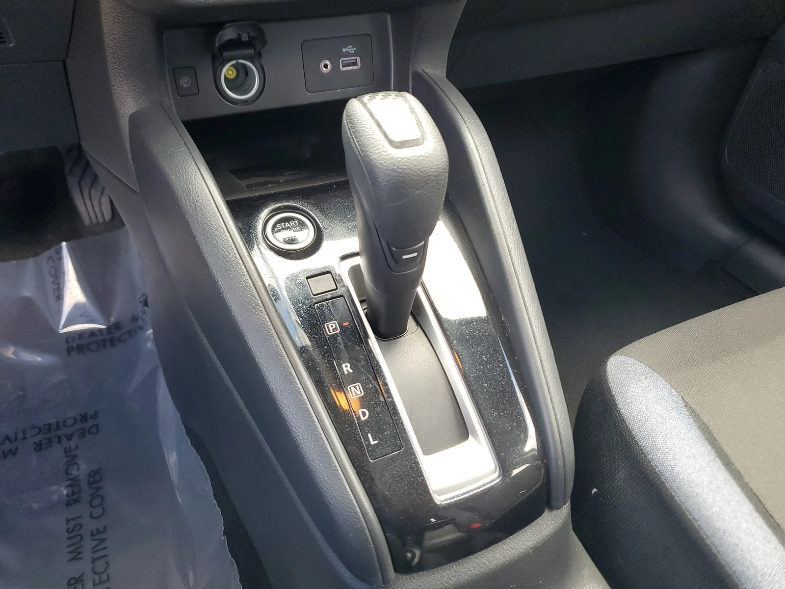 2025 Nissan Versa SV photo 22