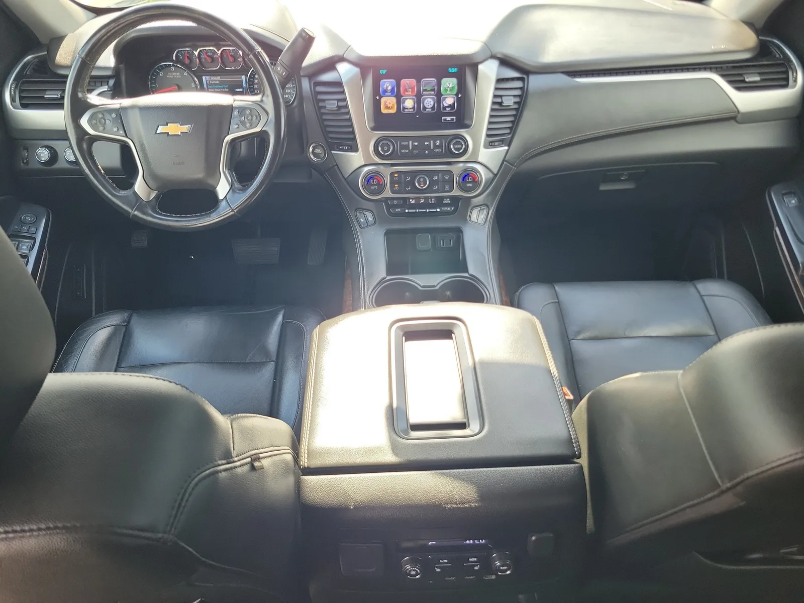 2020 Chevrolet Suburban LT photo 19