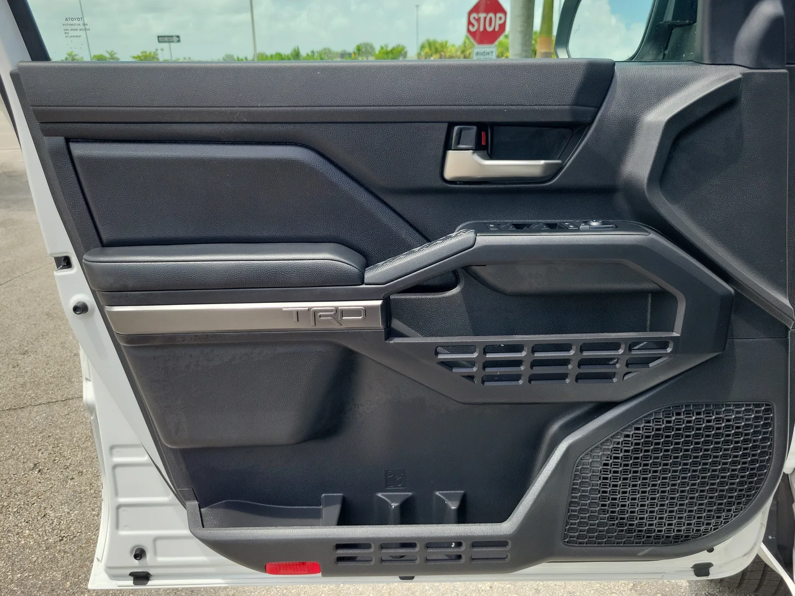 2024 Toyota Tacoma 2WD SR5 photo 22