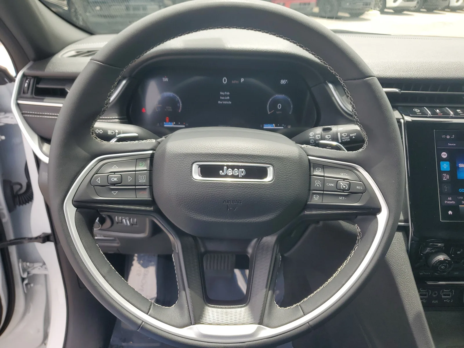2024 Jeep Grand Cherokee L Altitude X 4WD photo 23