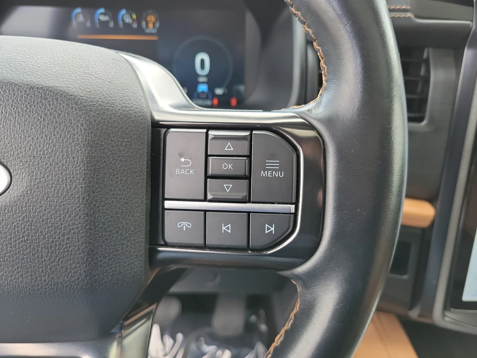 2023 Ford Expedition Max Platinum photo 29
