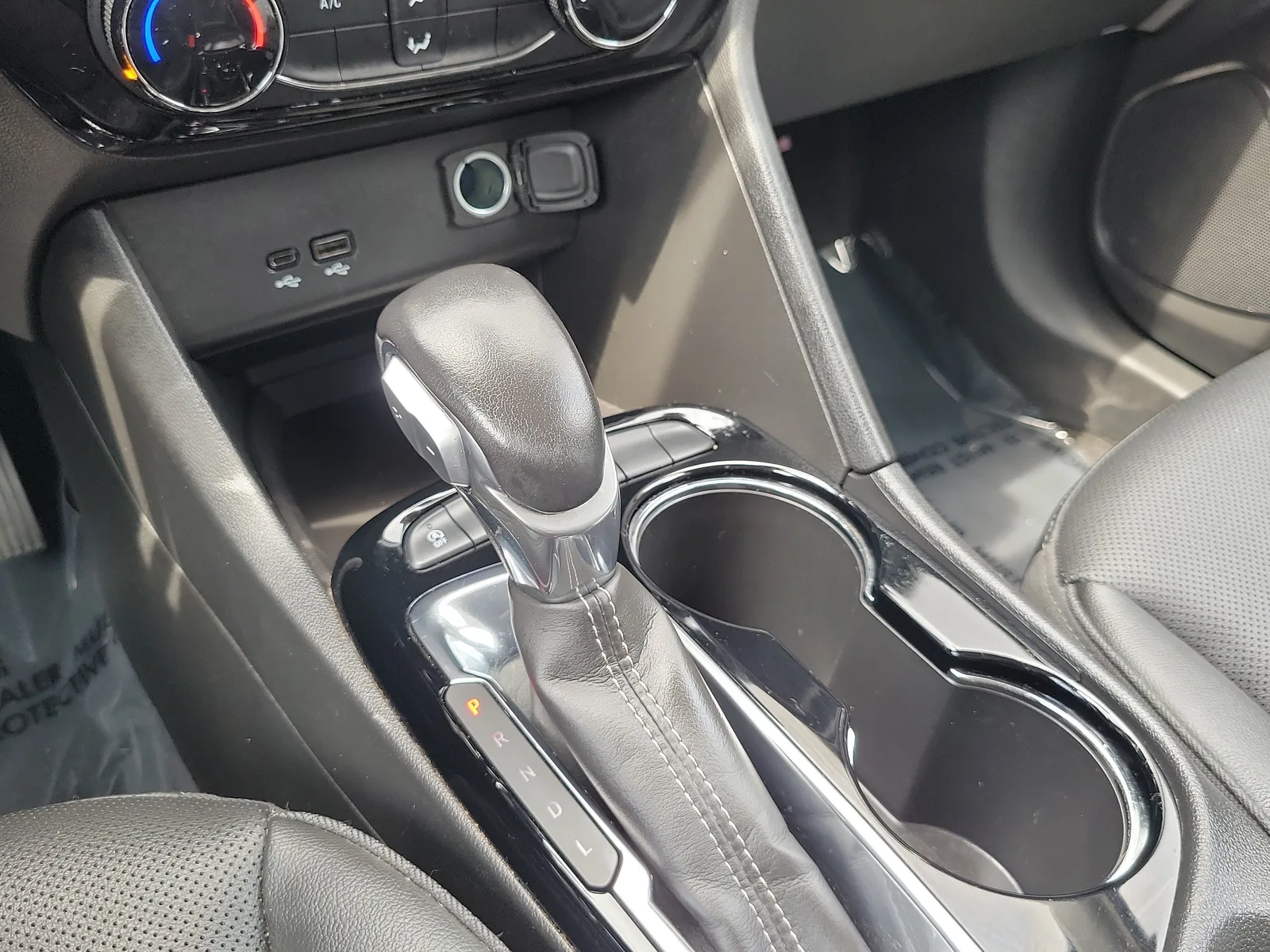 2024 Buick Encore GX Sport Touring photo 21