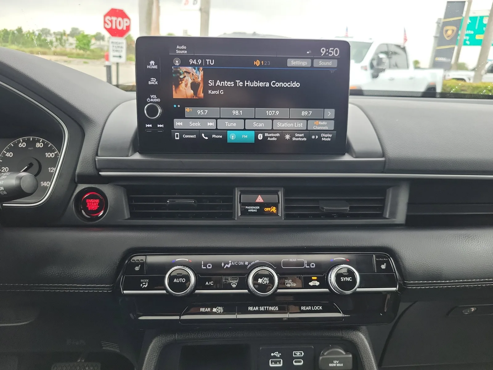 2024 Honda Pilot Touring photo 21