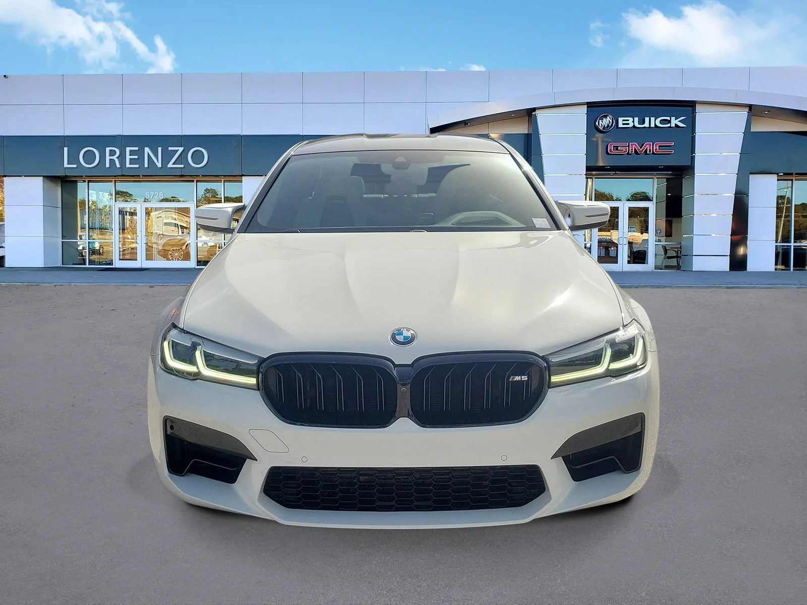 2023 BMW M5 NA photo 2