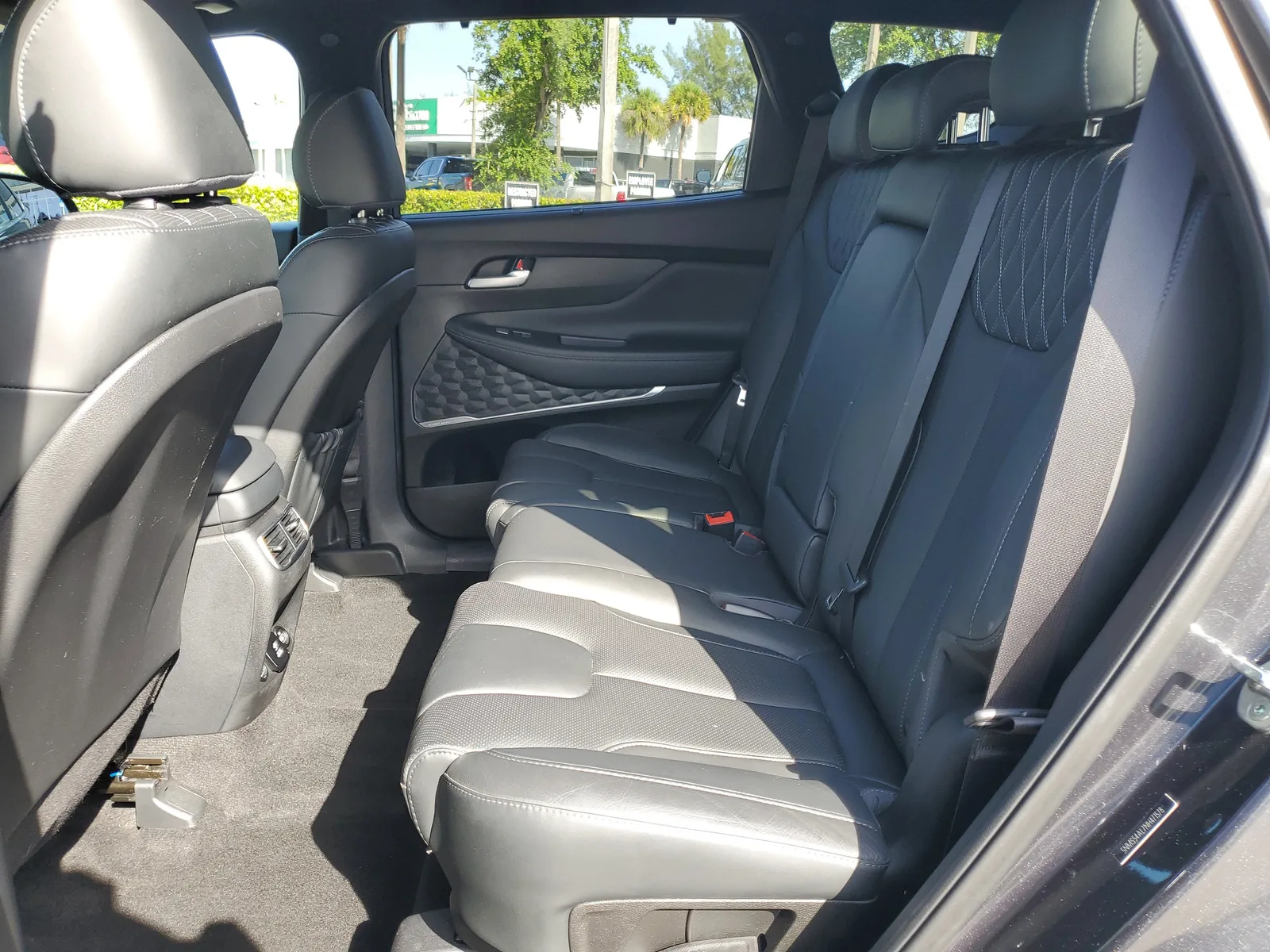 2022 Hyundai Santa Fe Calligraphy photo 16