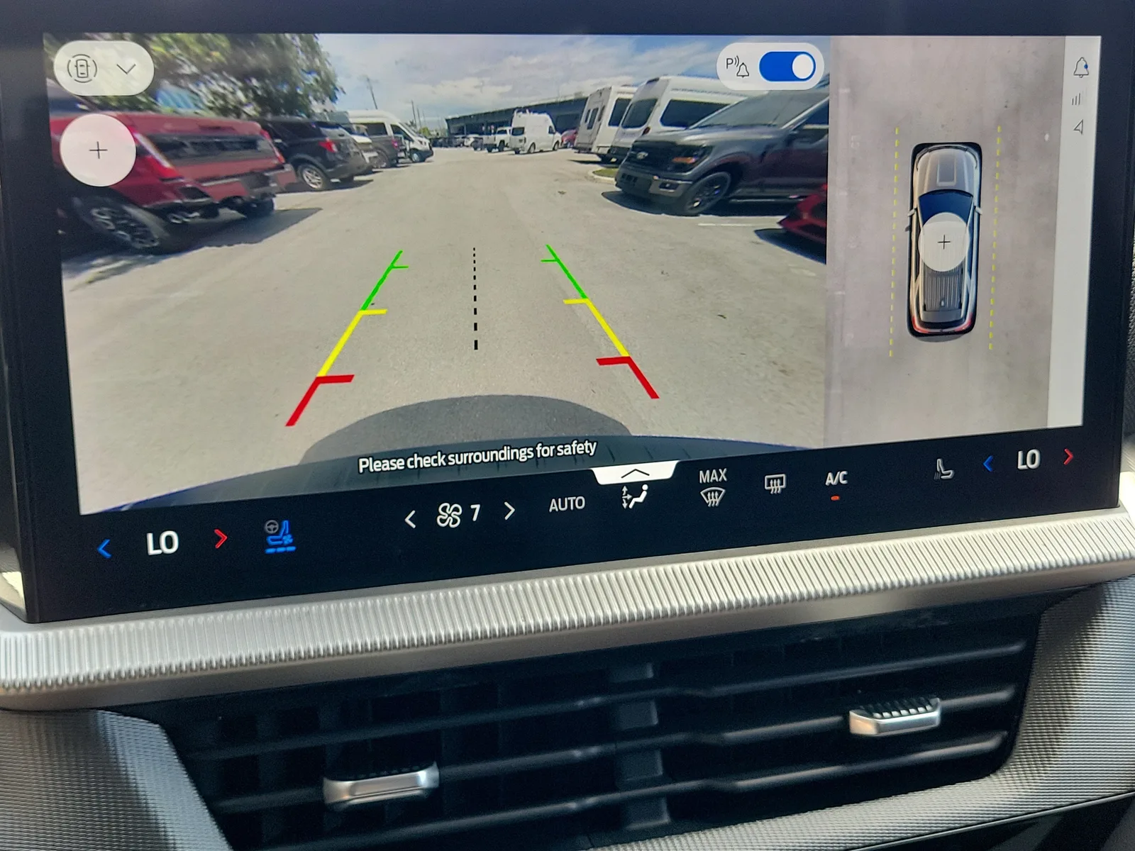 2025 Ford Explorer ST photo 10