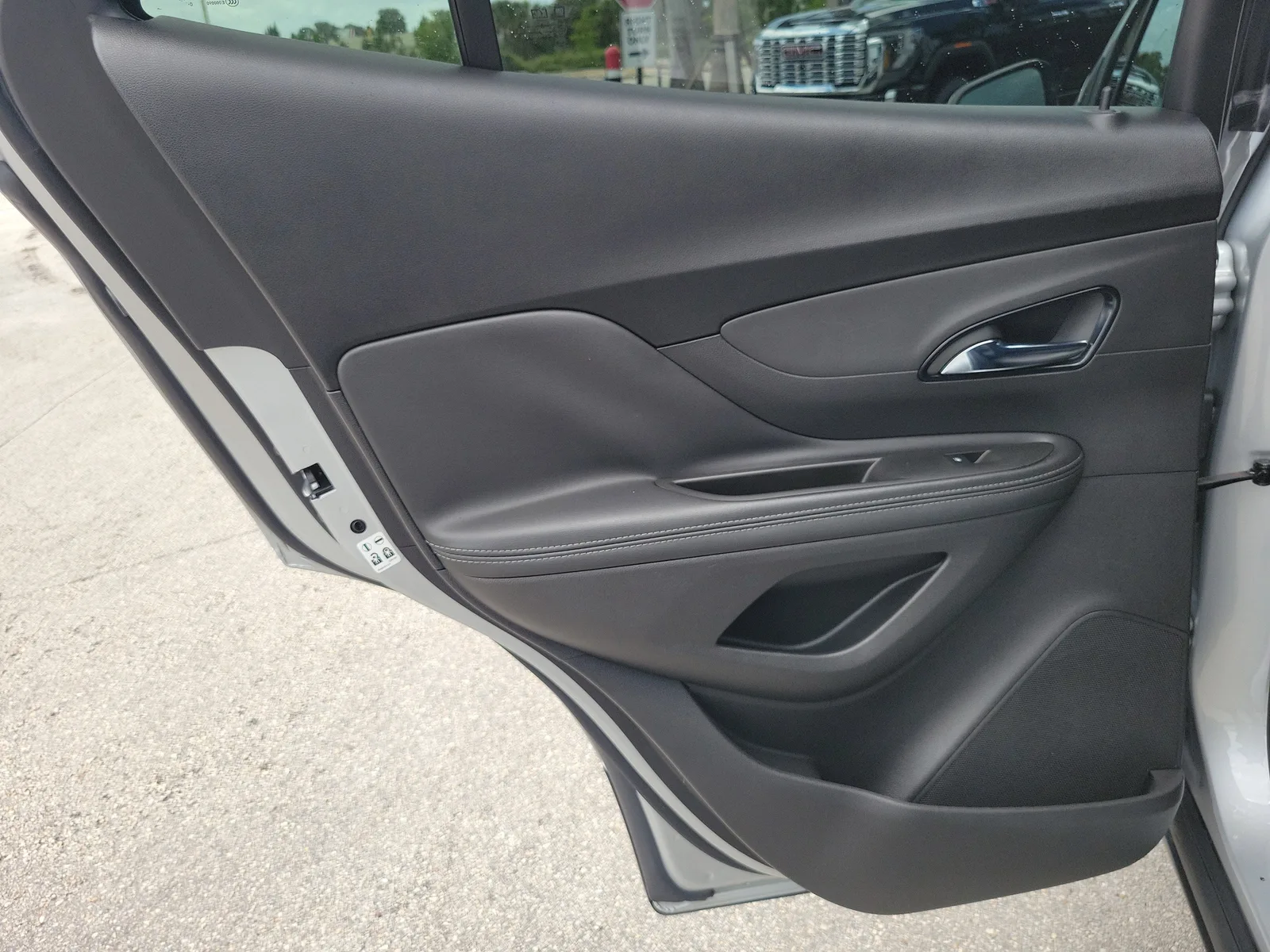 2022 Buick Encore Preferred photo 25