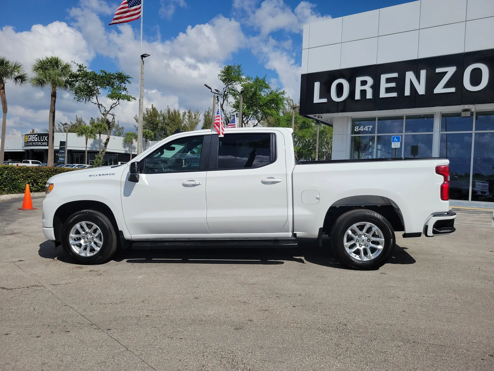 2024 Chevrolet Silverado 1500 RST photo 8