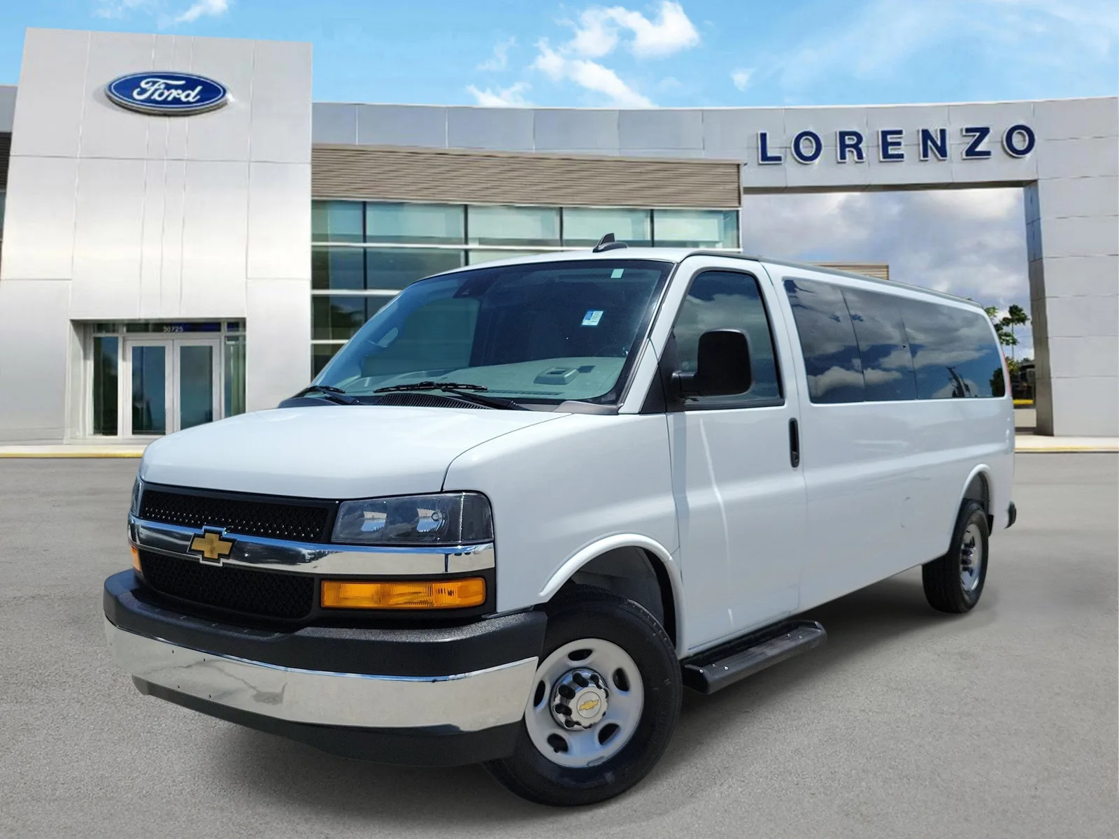 2025 Chevrolet Express Passenger