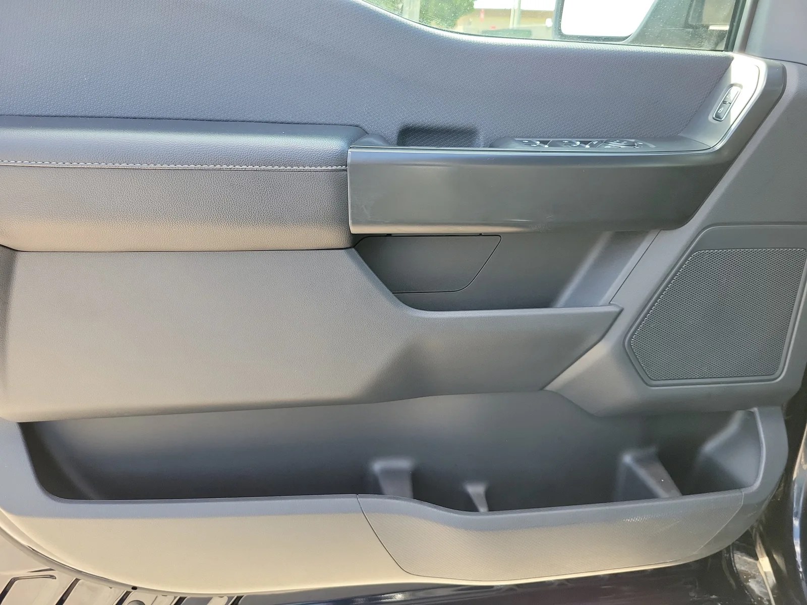 2023 Ford F-150 XL photo 24