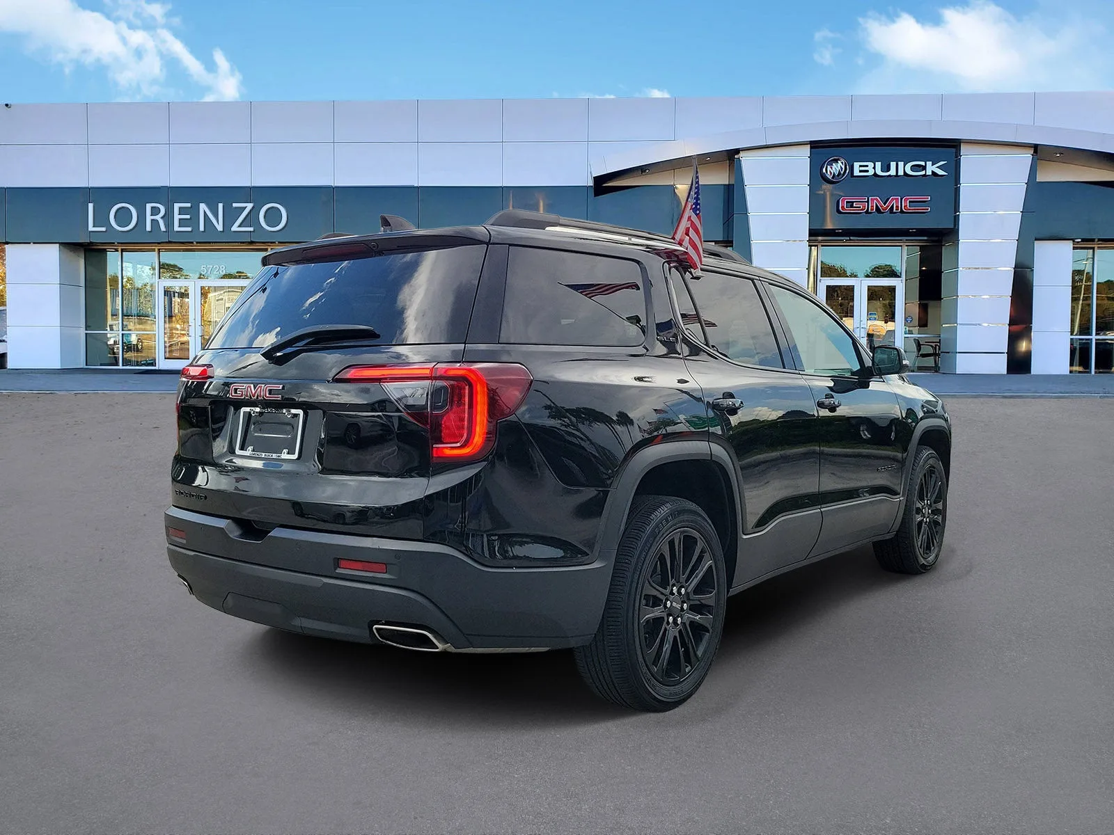 2023 GMC Acadia SLE photo 5