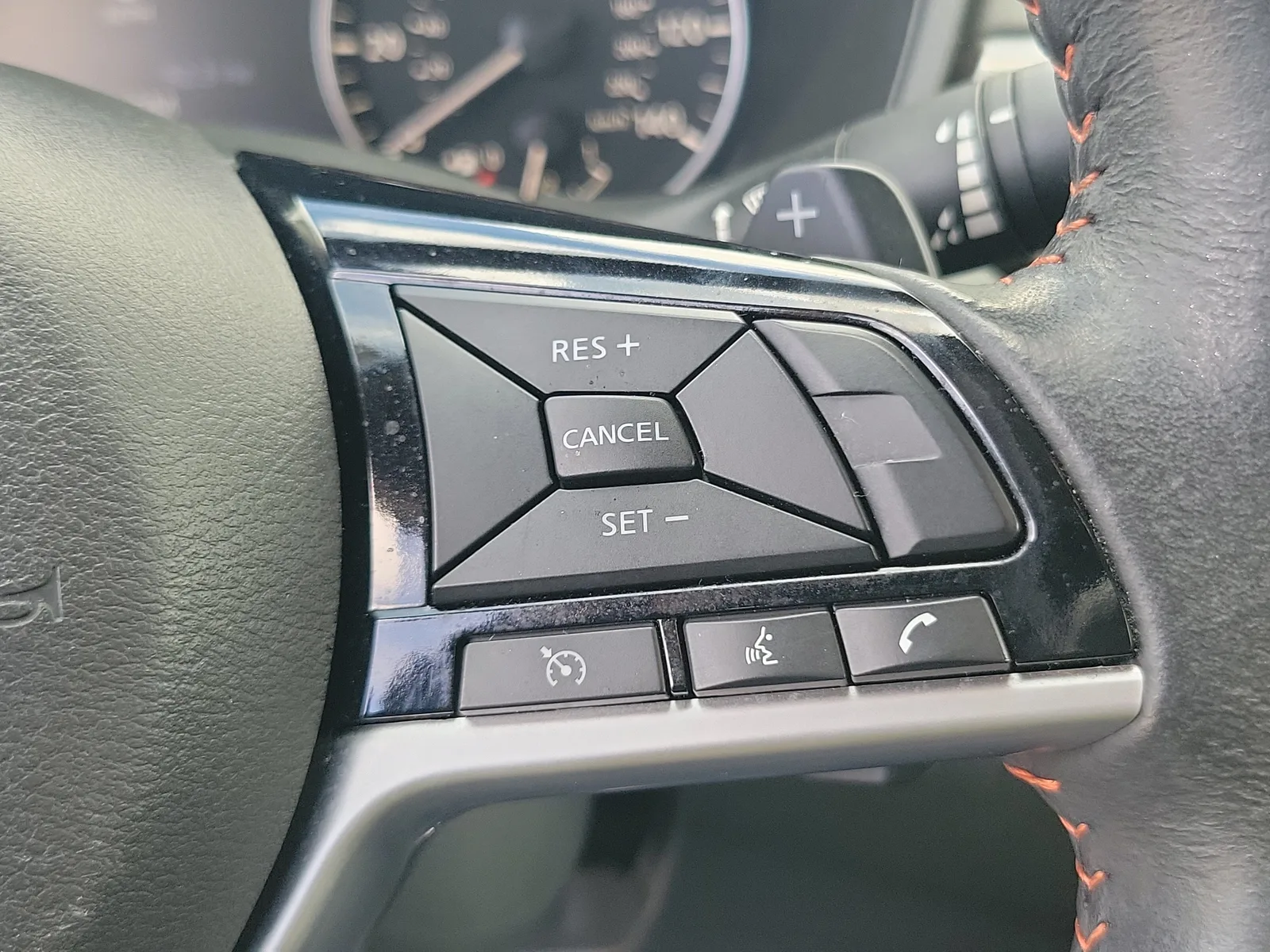 2024 Nissan Altima 2.5 SR photo 21