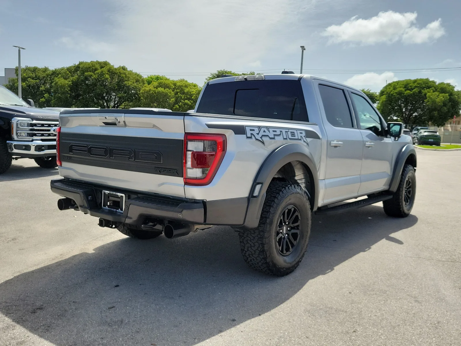 2022 Ford F-150 Raptor 4WD photo 5