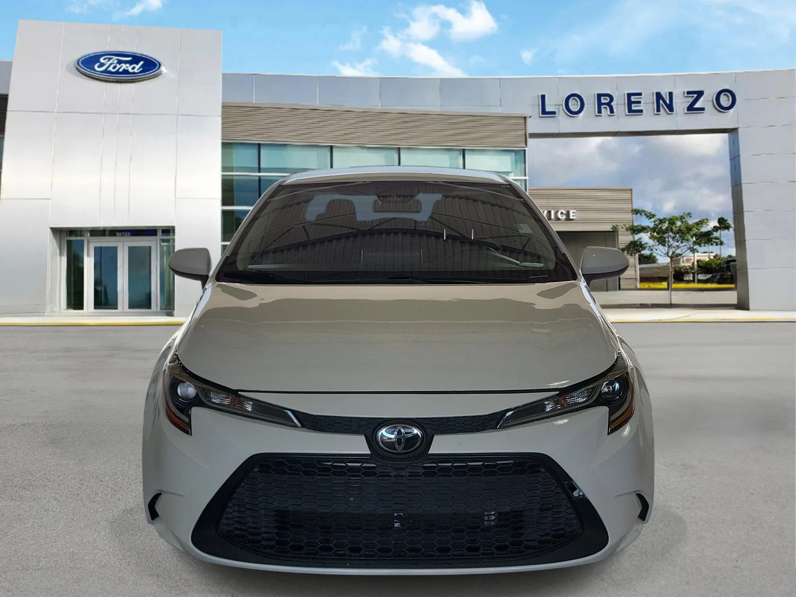 2021 Toyota Corolla LE photo 2