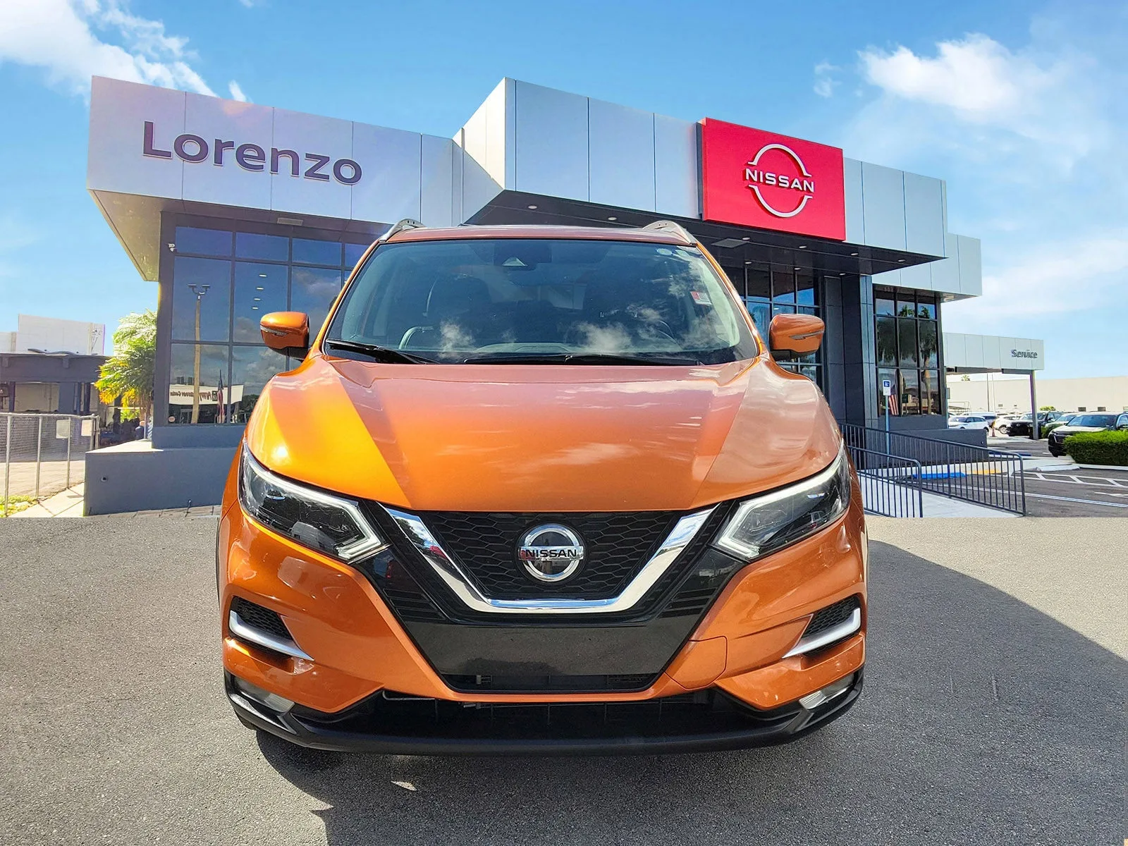 2022 Nissan Rogue Sport SL 4WD photo 2